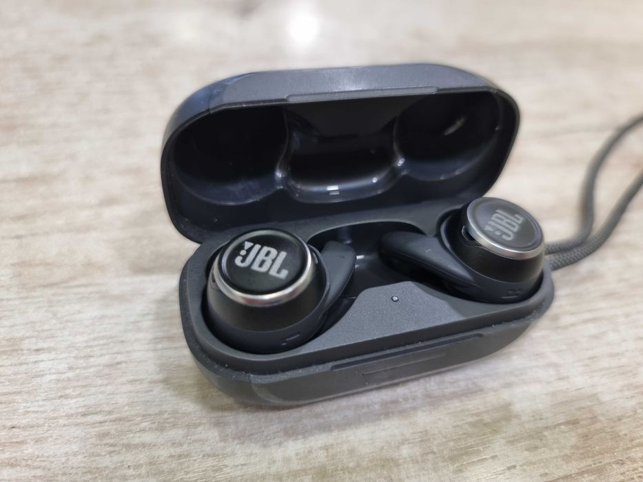 Bluetooth слушалки JBL Reflect Mini NC TWS