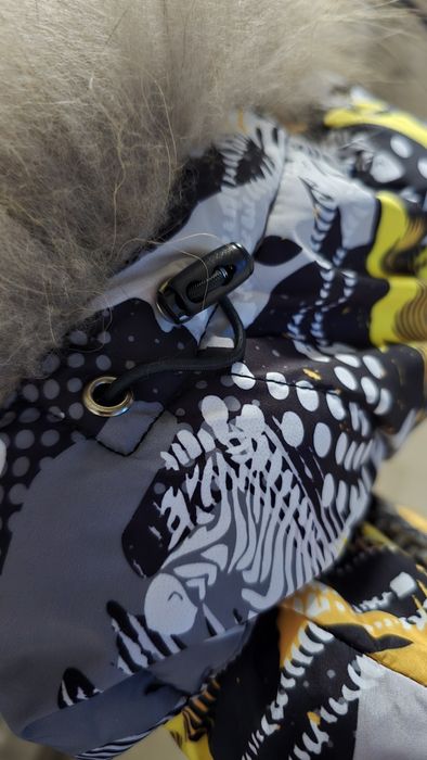 Зимняя куртка на девочку