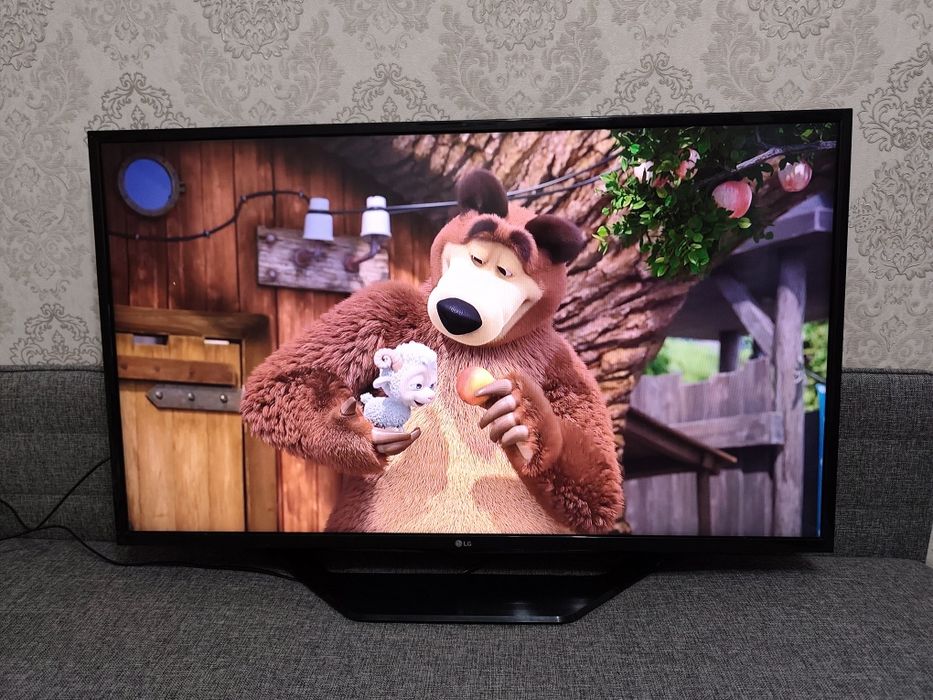 Телевизор Смарт 108 см диагональ