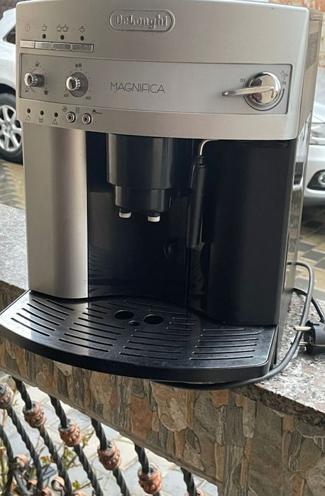 Expresor cafea Delonghi Magnifica