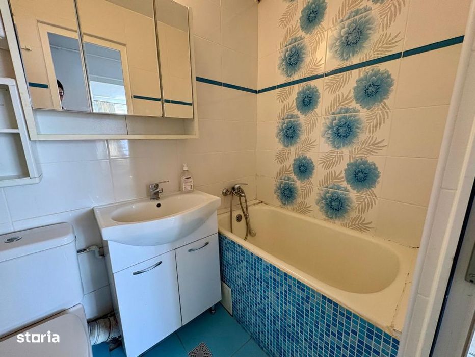 Apartament cu 2 camere | Decomandat | Balcon | Manastur | Mehedinti!
