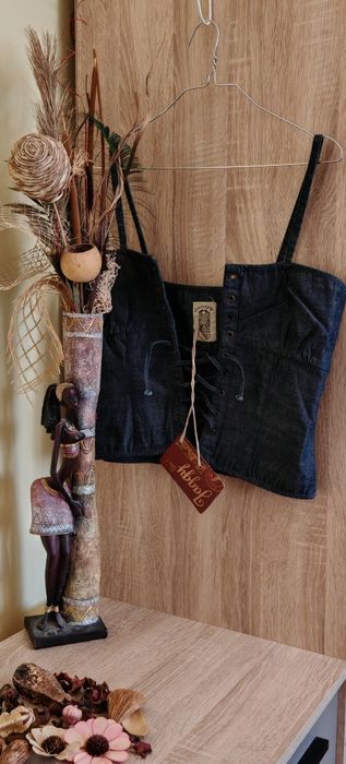 2 броя къс топ - бюстие - нови с етикет