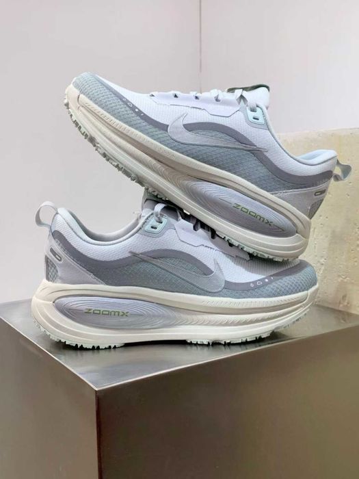 Нови дамски маратонки Nike Vomero 18 GTX