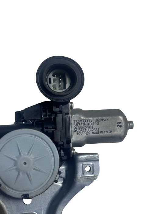 Macara Geam Dreapta Fata Toyota Yaris _P9_ 2005 - > 857100D100