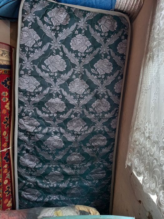 Бұрынғы жататын кереует