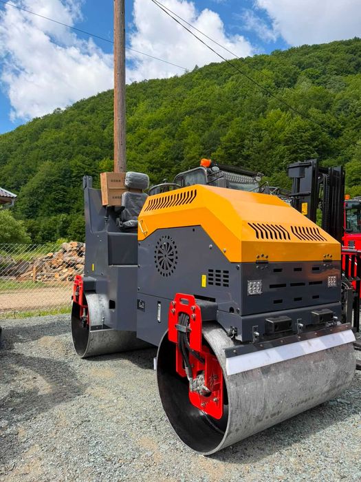 Cilindru Compactor 3 tone Macao HZ3