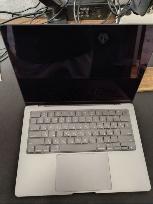 Macbook Pro 14 M3 Pro 512 gb