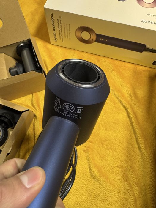 Uscator Par Dyson Supersonic nou Cutie