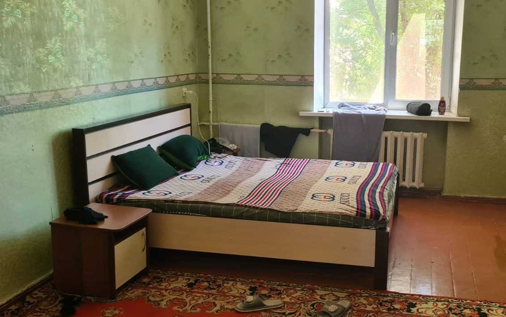 3-х на длительный срок. Некурящим, без животных. Мебель и БТ. На ДКМ.