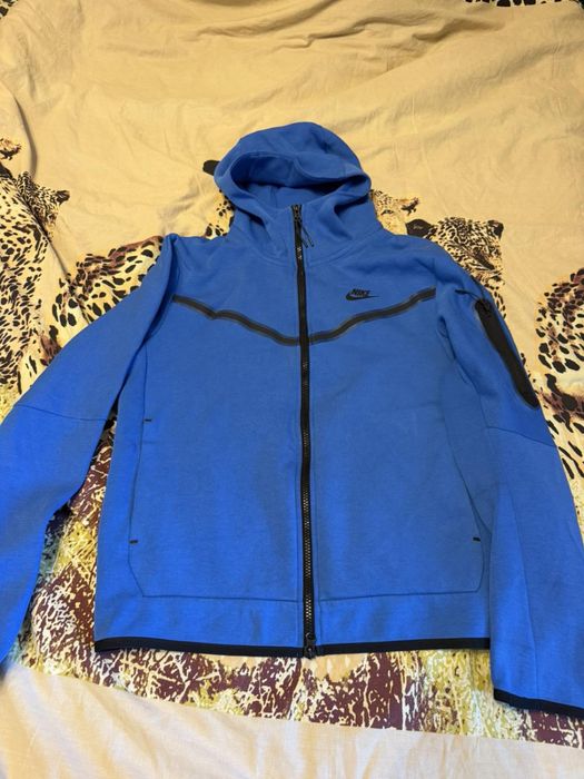 Анцунг Nike Tech