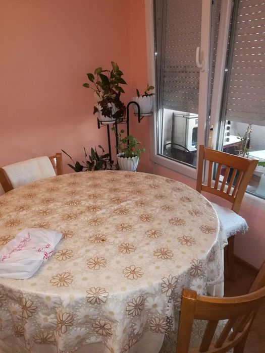 Дава се под наем Двустаен апартамент в Пловдив, Изгрев - 70 кв.м за 255 € - Снимка #3