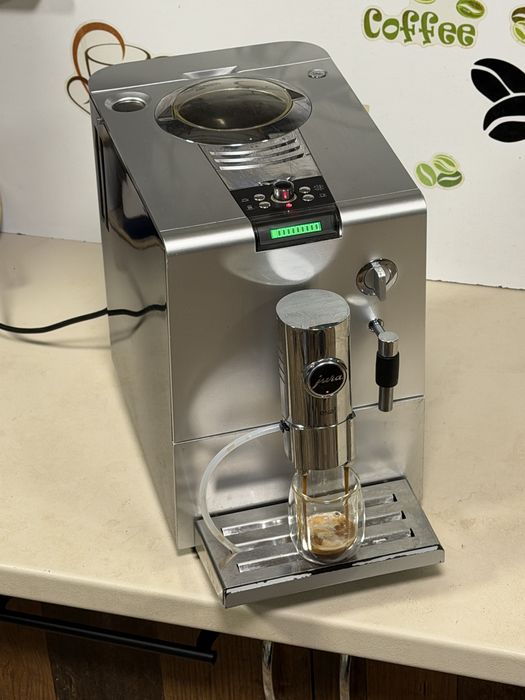 Кафемашина кафе автомат JURA ENA 9 с гаранция