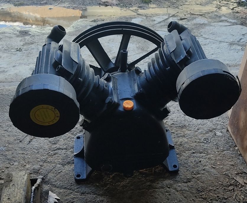 Продаю компрессор.