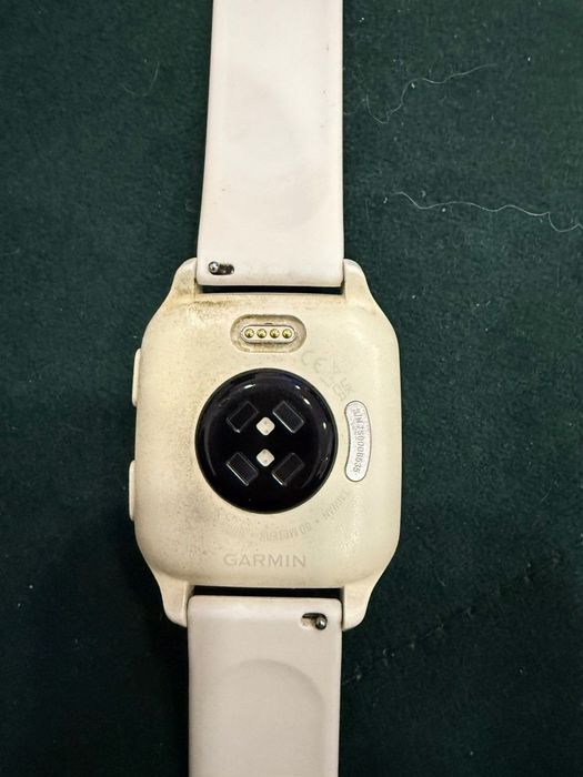 Часовник Garmin Venu Sq 2