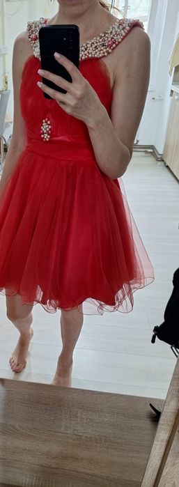 Rochie eleganta brodata cu margele