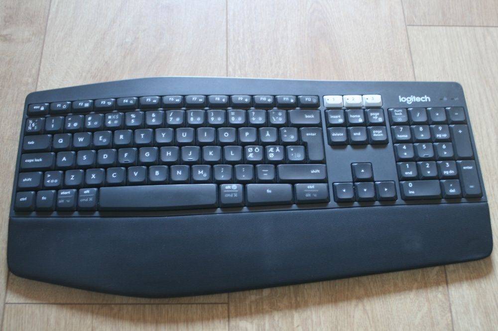 tastatura Logitech k850
