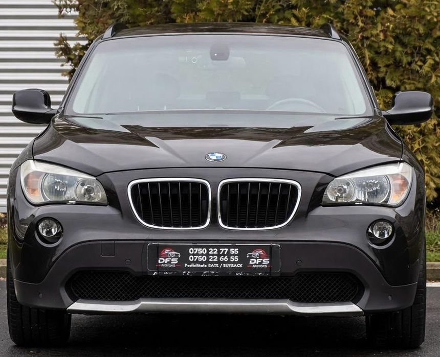 Vand BMW X1 2013 XDrive 2.0D 4x4 piele *LED* inmatriculata RO urgent
