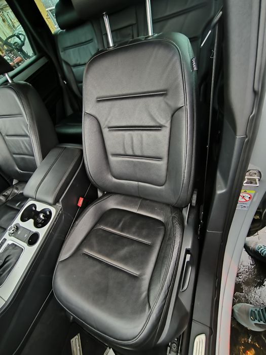 Кожен салон за VW Touareg 7P