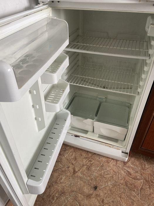 Продам холодильник