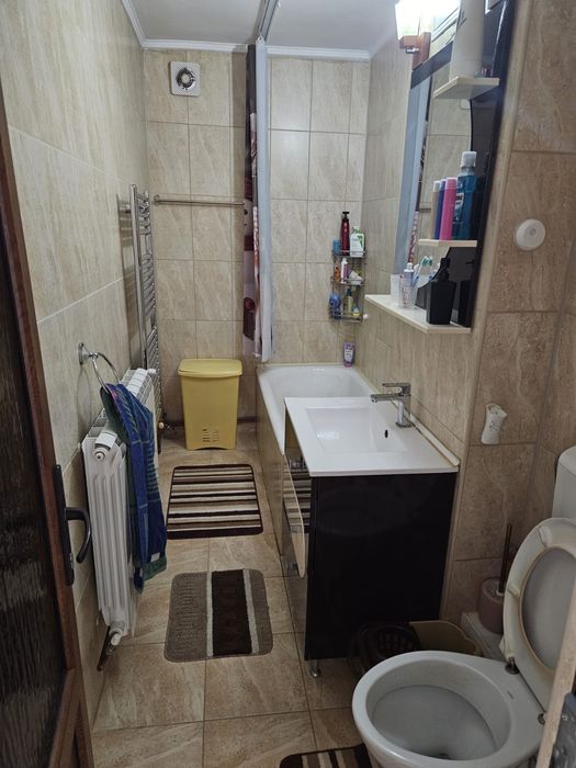Inchiriez apartament 2 camere