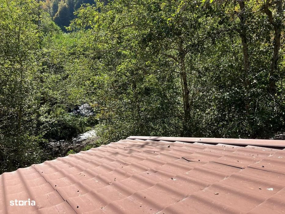 Casa pe Transfagarasan -constructie la gri 480 mp, 900 mp teren, parau