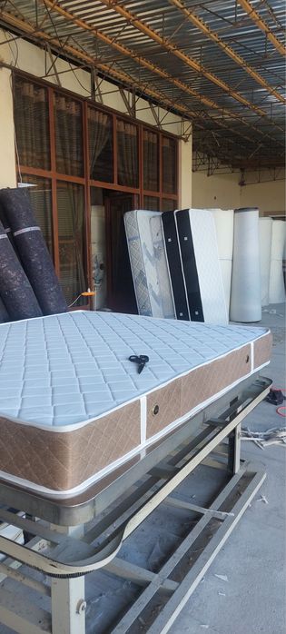 Кровать матрас одинарный двухьярусная мягкая двухспальная и в наличи