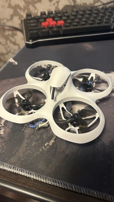 Продам FPV квадрокоптер