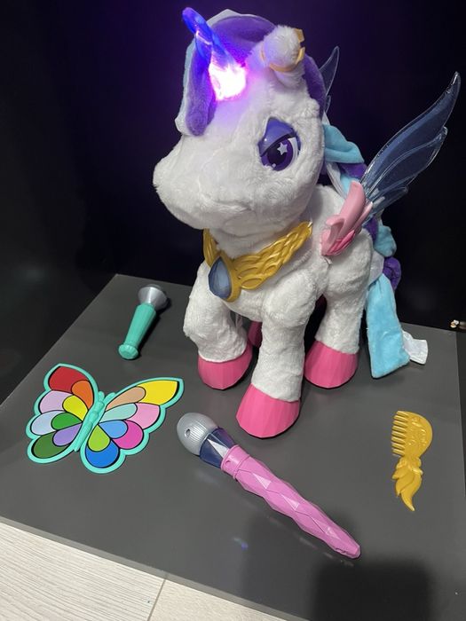 Интерактивен Магически еднорог за гримиране микрофон песни звуци Vtech