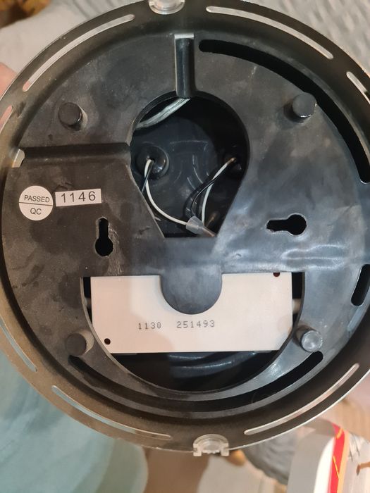 Лампа за таван     .