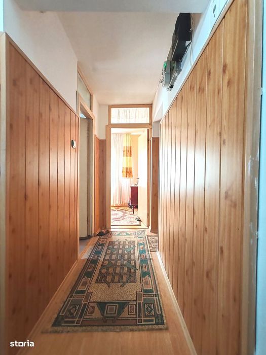 Apartament 3 camere Prundu, decomandat, 2 bai, 2 balcoane, 73 mp