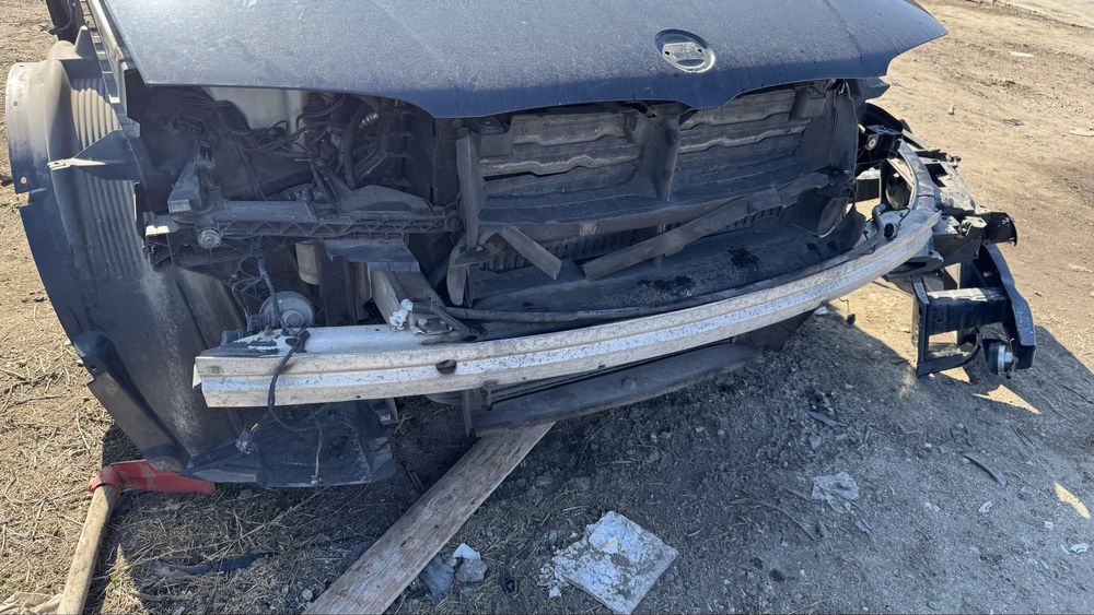 BMW X3 E83 Маска с радятори к-т