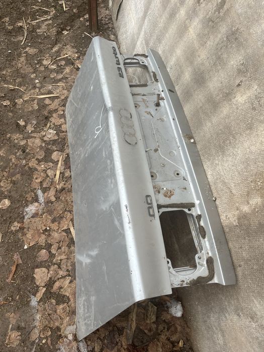 Ауди a6,c4 багажник