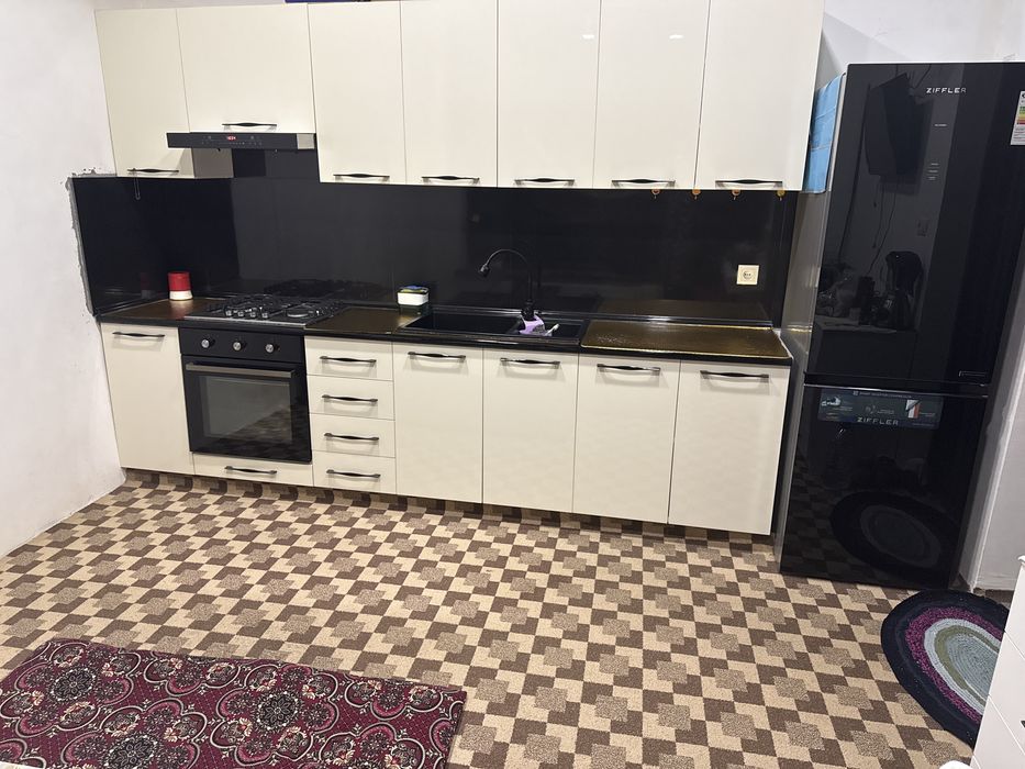 Uy sotiladi,narxi kelishiladi. Qibrayda