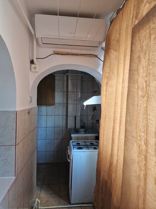 Garsoniera de închiriat