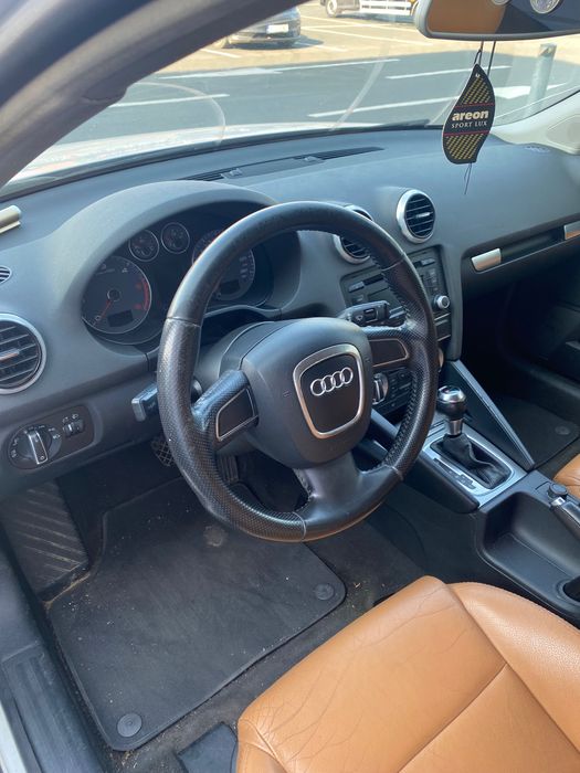 Auto de vânzare