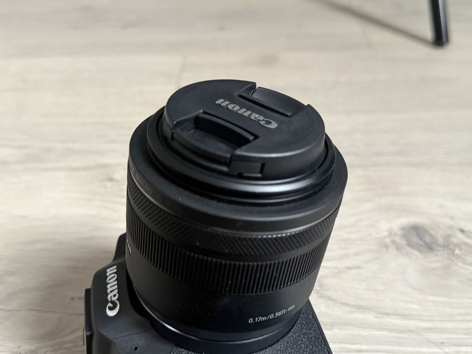 CANON RF 35 mm F1.8