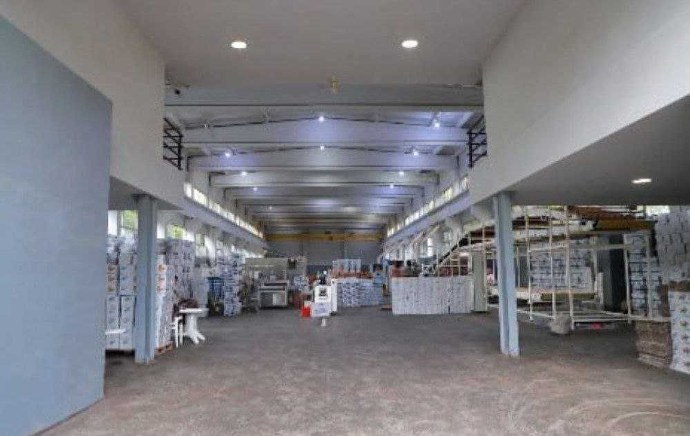 Продаётся 1,2 га производственная база.