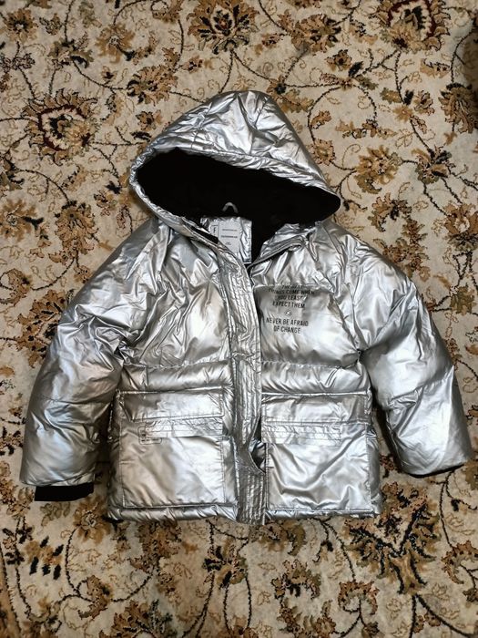 Отдам куртки для девочки