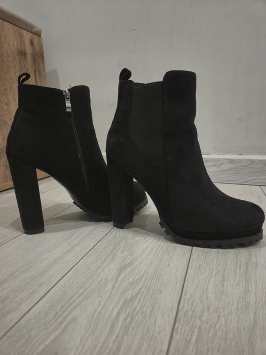Ботильоны на каблуке