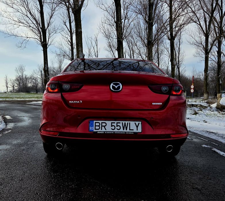 Mazda 3 Sedan AT