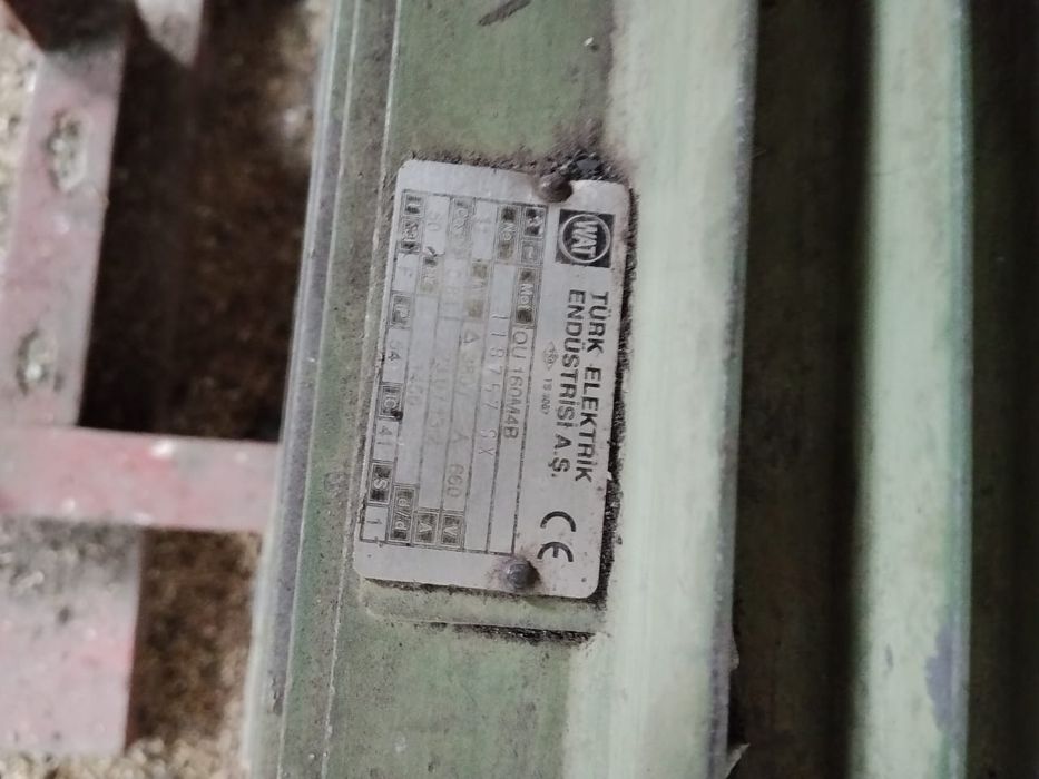 продается 2 зернодробилки