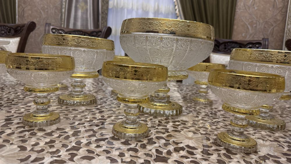 Набор богемской посуды для фруктов и сладостей.