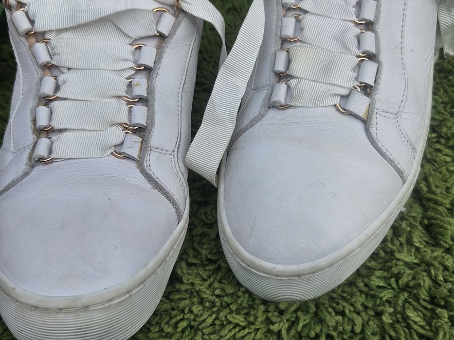 Hallhuber бели кецове от кожа N39