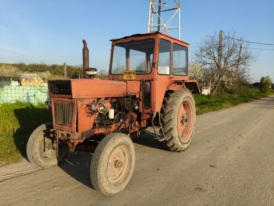 Vând tractor U650
