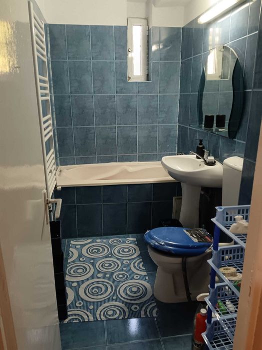 Inchiriez apartament 2 camere zona V-uri