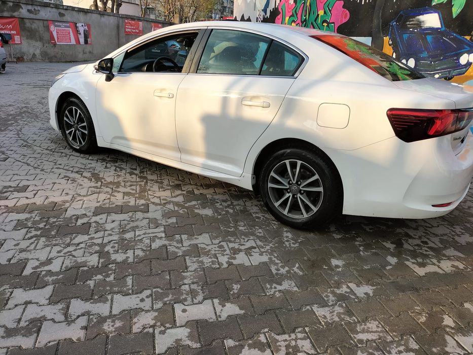 Toyota Avensis 2016