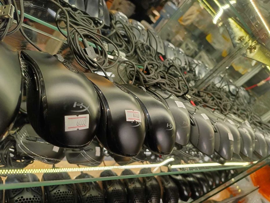 Продам мышку Logitech super light, HyperX для профисионалов