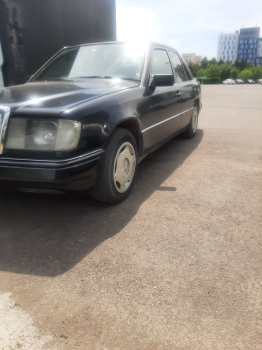Продам Мерседес 124