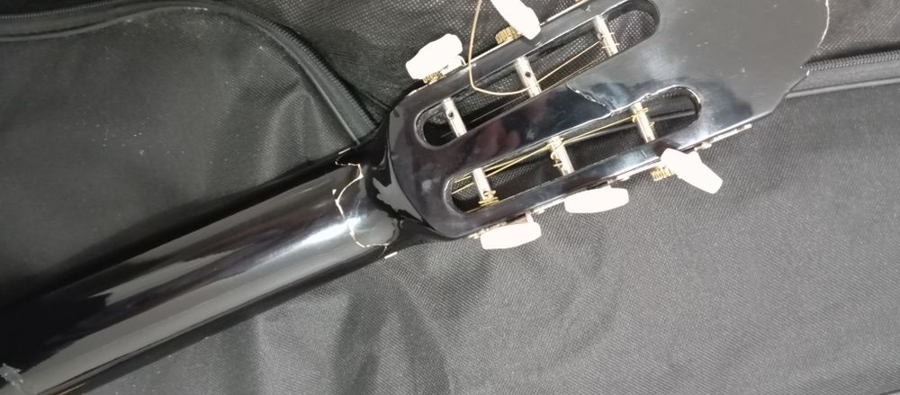 Продам гитару. Город Шу