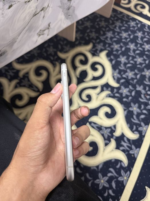 IPhone 11 64/76